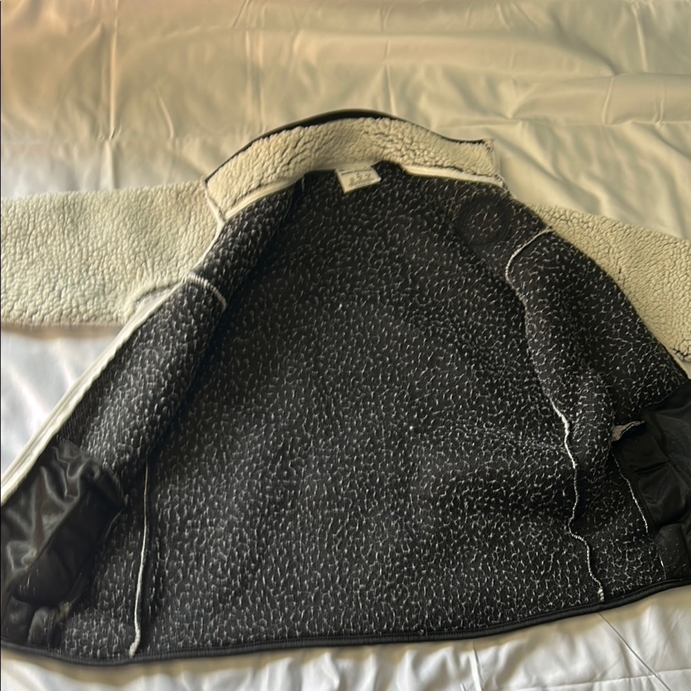 Champion Cream Sherpa Sweatshirt - Picture 5 of 5